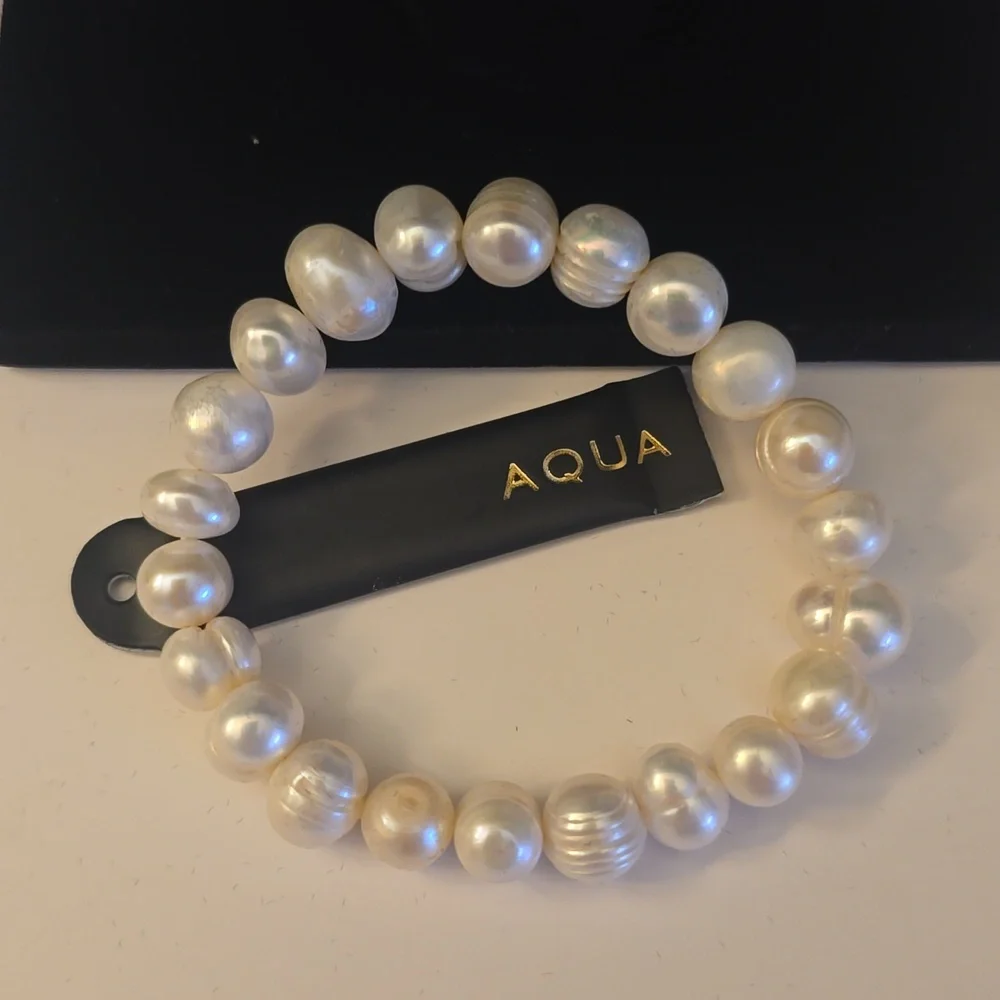 AQUA Cultured Freshwater Pearl Stretch Ivory Bracelet - Picture 4 of 5